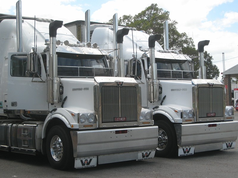 2009-11-06 22-03-49_2.jpg - on the road again...